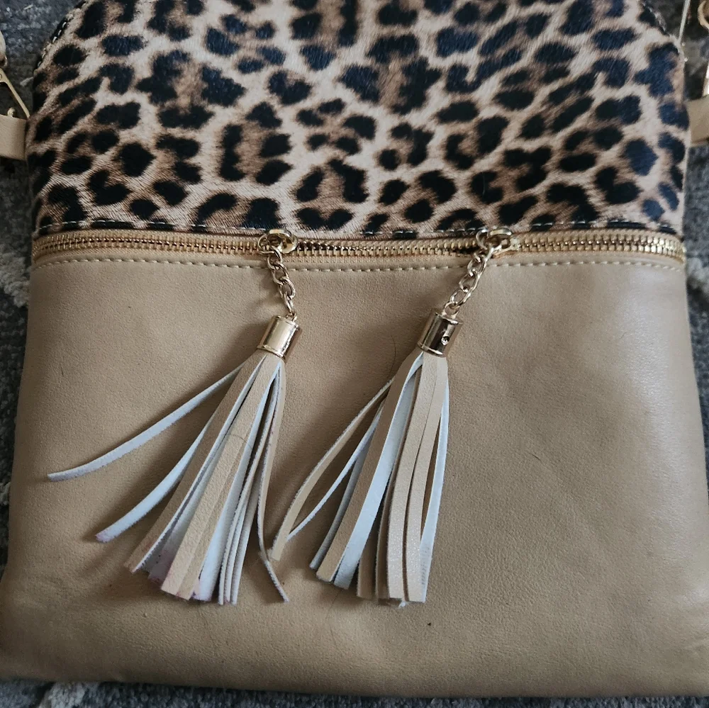 Faux leather animal print crossbody purse